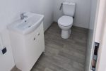 Contenedor Habitable W4-2 | Módulo de 18m² para Espacios Versátiles - Imagen 5