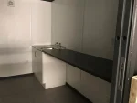 Puesto Móvil 10×8 Pies para Comida y Bebida – Contenedor Outlet Revestido - Imagen 2