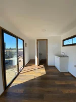Cabaña Modular Nogal de 18 m² – Habitabilidad Completa en 6×3 Metros - Imagen 3
